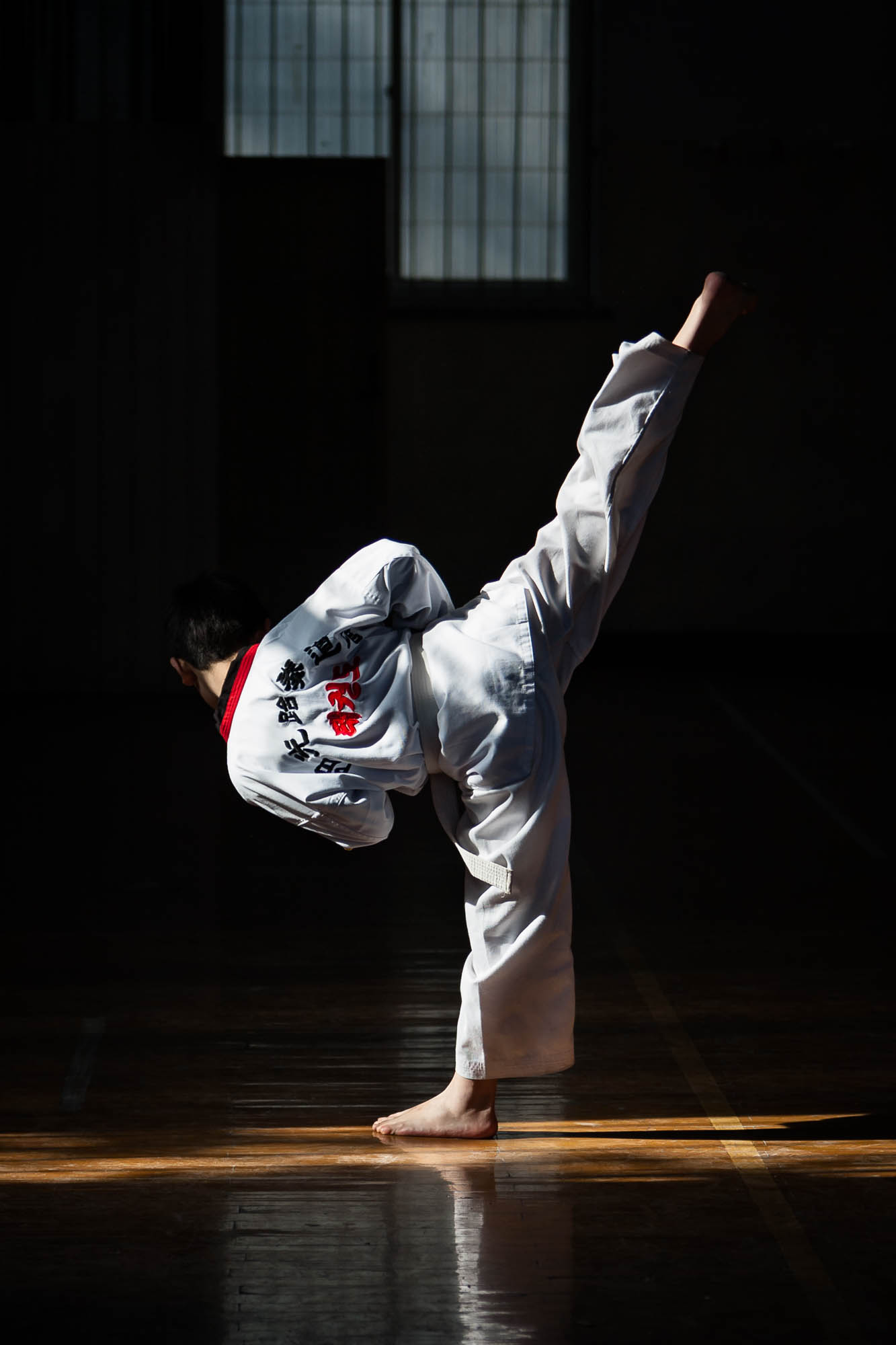Pei Haonan practising taekwondo in Baoding
