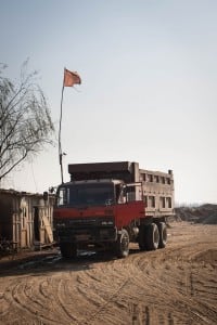 truck near Dingzhou