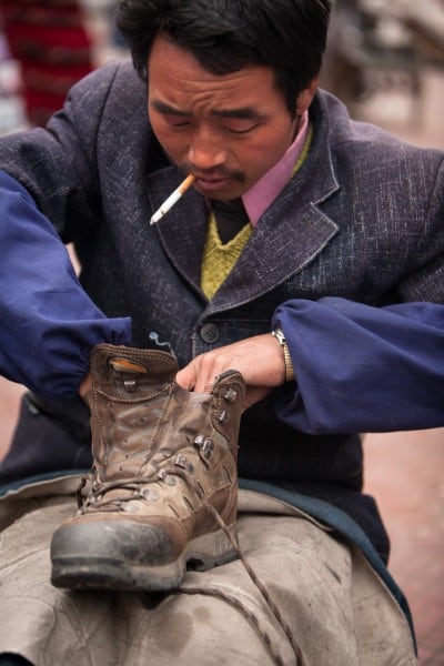 Shoemaker Zhou helped me fix my boots on March 28th, 2008