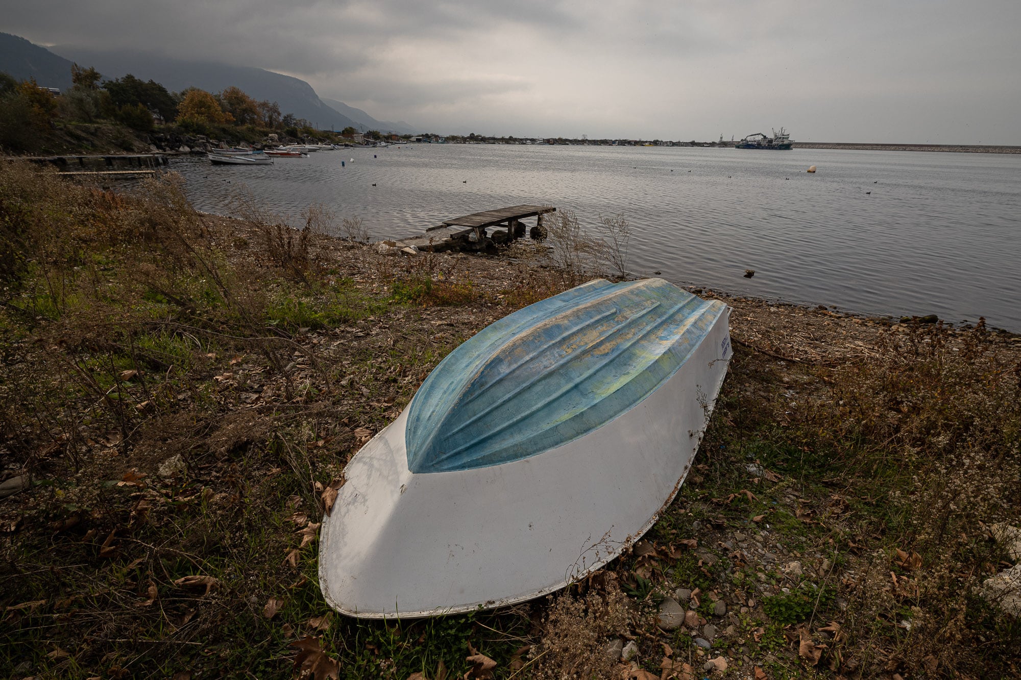 boat on the shore in Cide