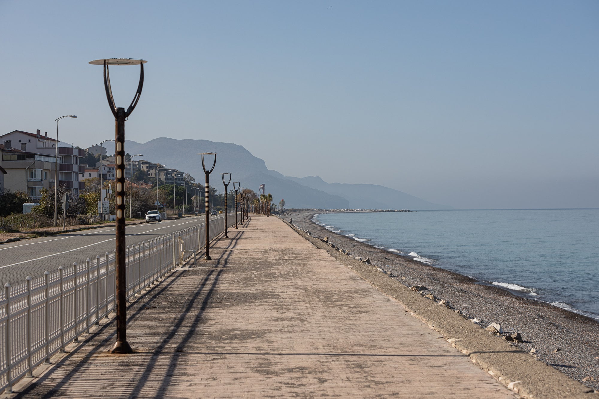 beach promenade to walk from Cide to Gideros