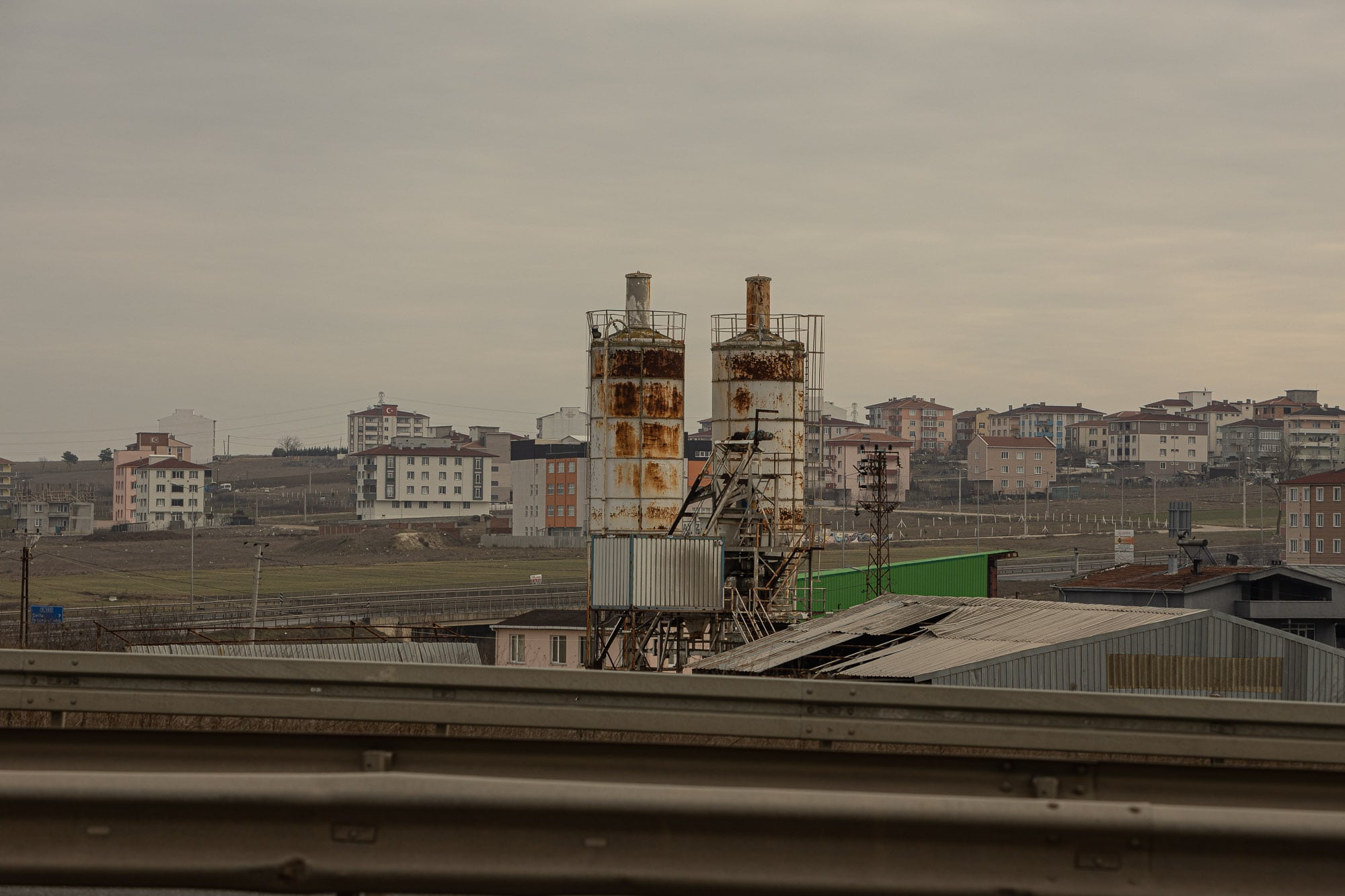 heavy industry on the walk from Corlu to Büyükkaristiran