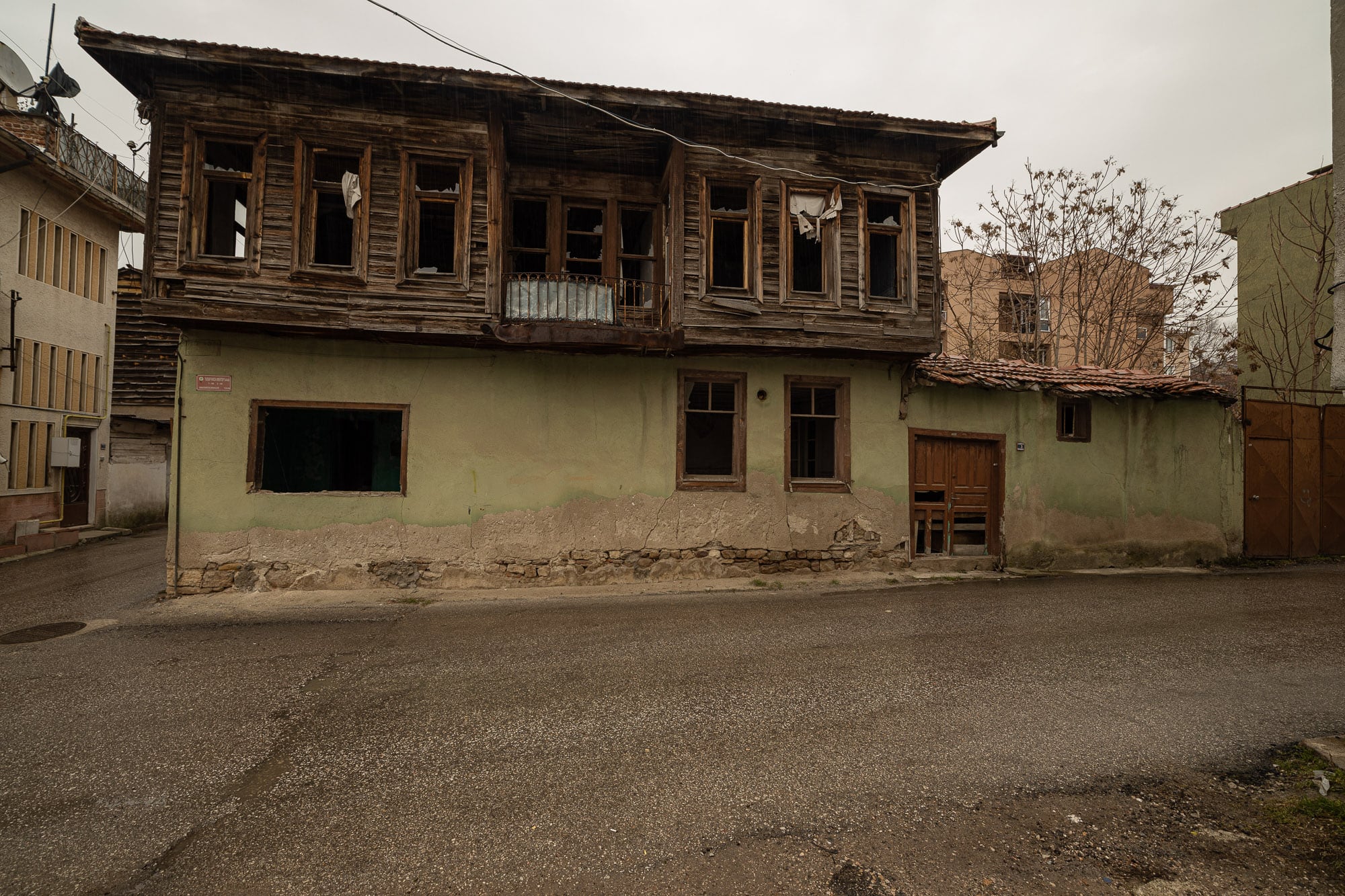 abandoned house in the old town of Edirne