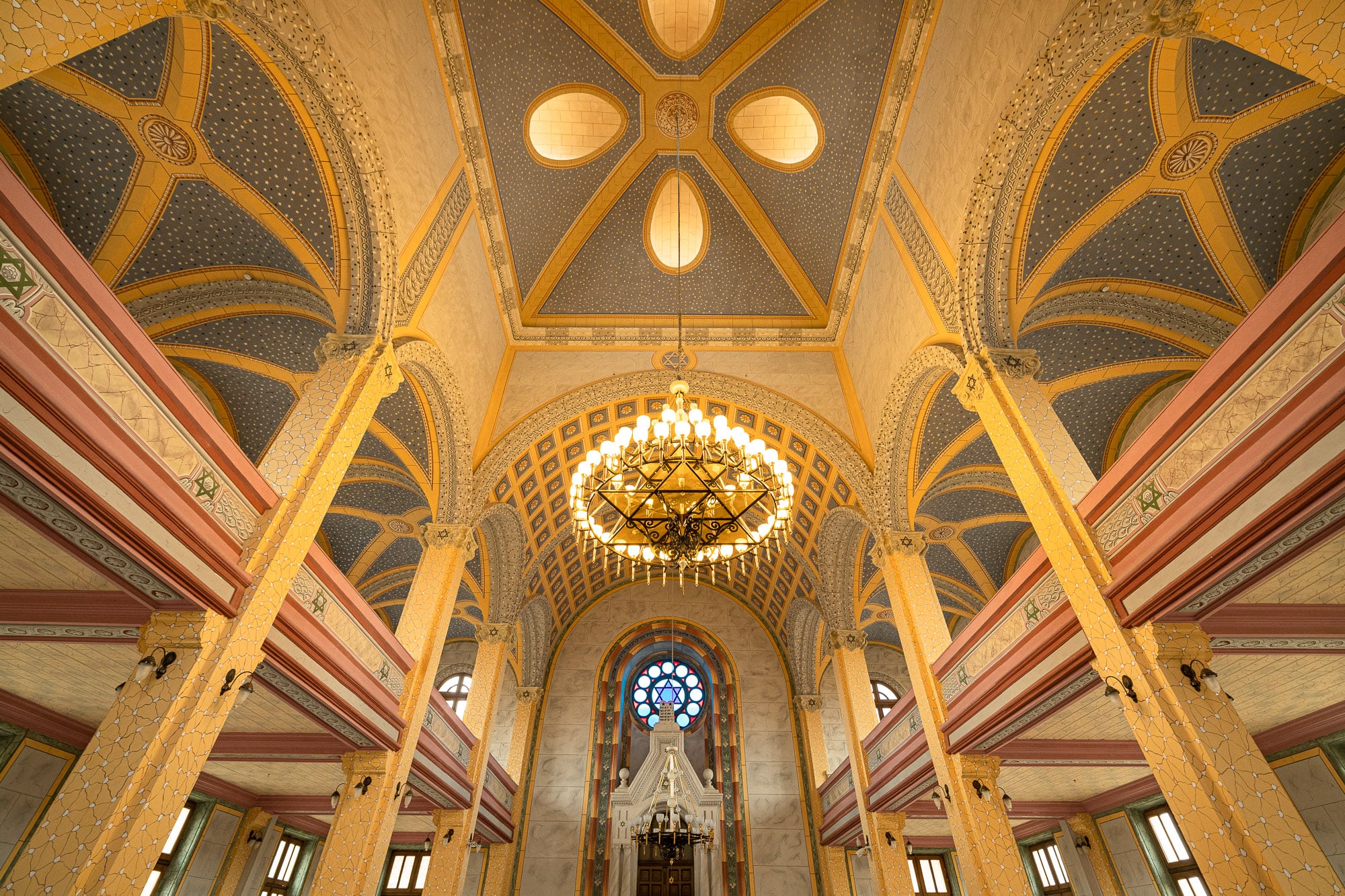 inside the grand synagogue of Edirne