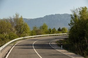 the road to walk from Klisura to Ravni Do