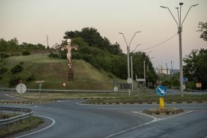 Jesus at a roundabout