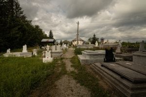 graveyard near Rasoviţa