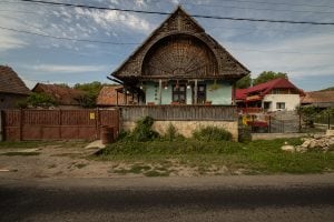 house in Petrindu