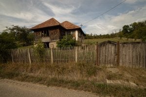 house in Mesteacănu