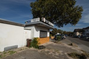 closed roadside shop in Speyer