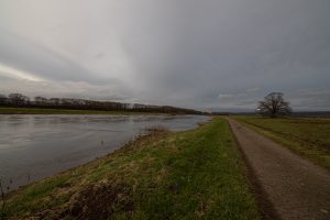 the path along the Weser